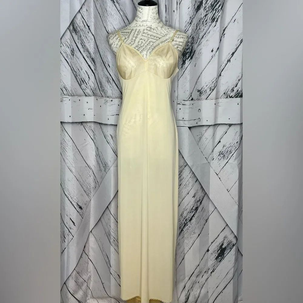 Vintage Vanity Fair Full Slip Dress Maxi 36